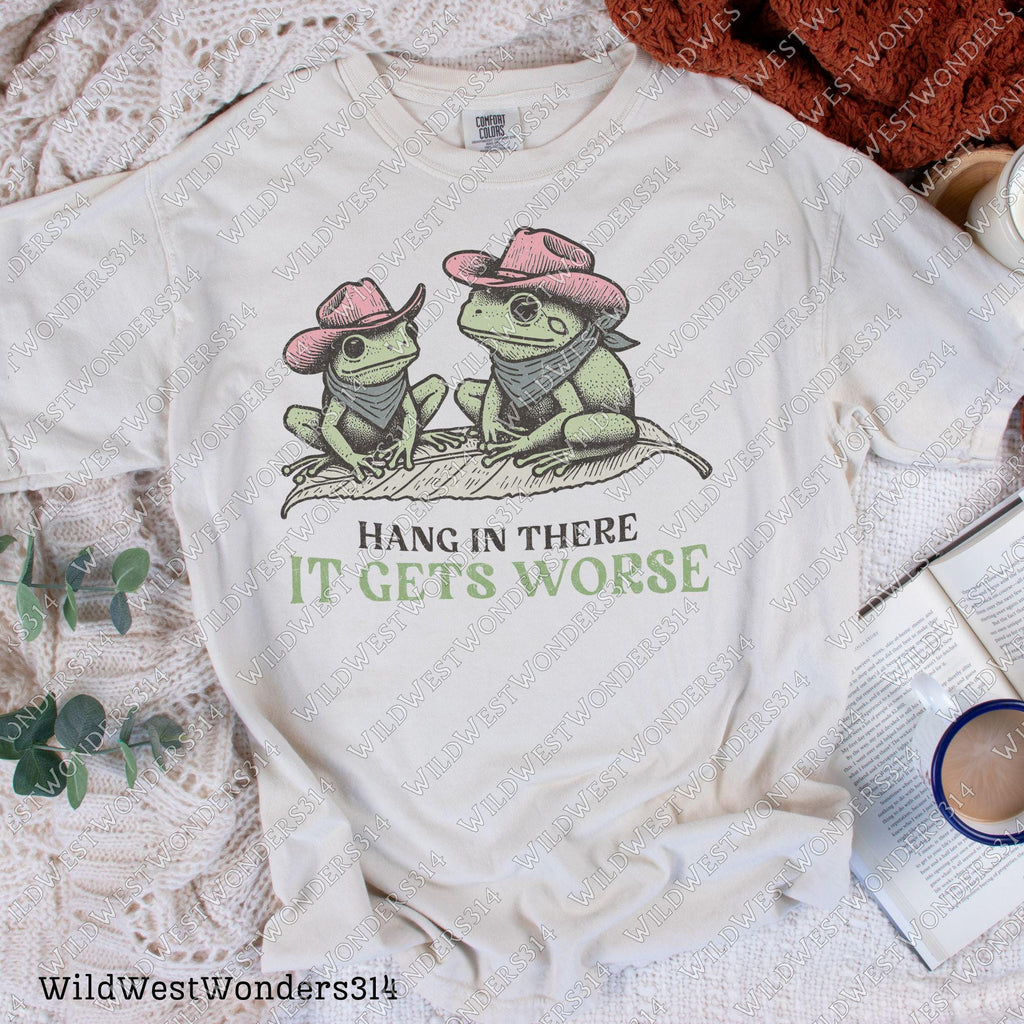 Mental health quote Png - Funny Western design for sublimation - Funny Frog Duo "Hang In There, It Gets Worse" - Sarcastic Retro Animal PNG