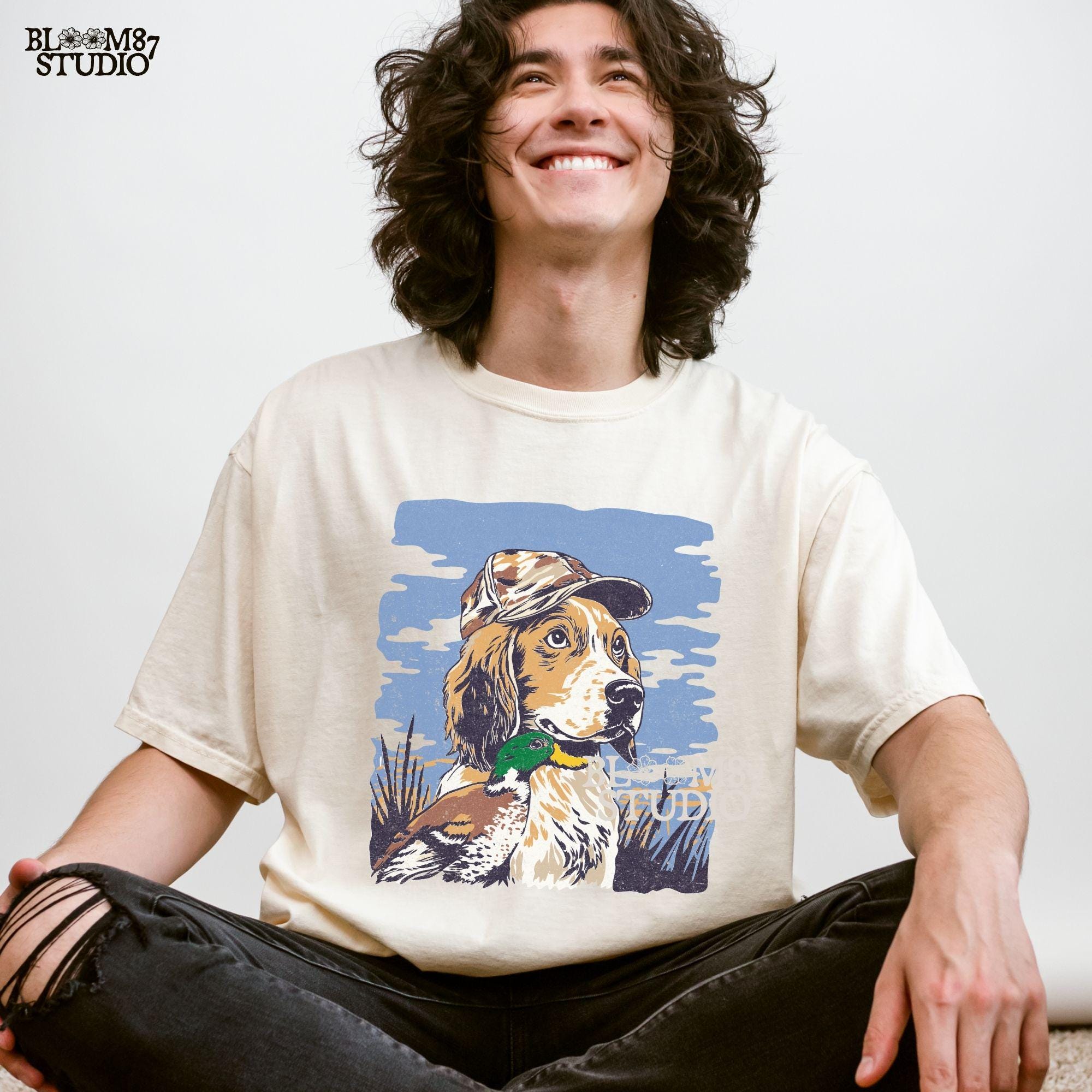 Hunting Dog PNG, Duck Hunting Retriever Digital Download,Gun Dog in camo cap,Hunting Lab with Mallard,Hunting Season,Outdoorsman Sublimation