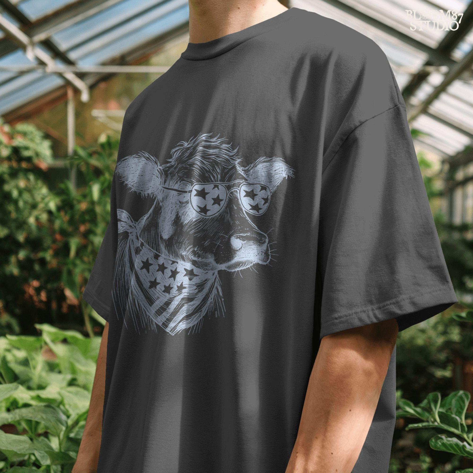 Patriotic Cow PNG, 4th of July Cow Sublimation, American Flag Bandana Design, Farm Shirt PNG, Country Western USA,American Vintage Cow Print