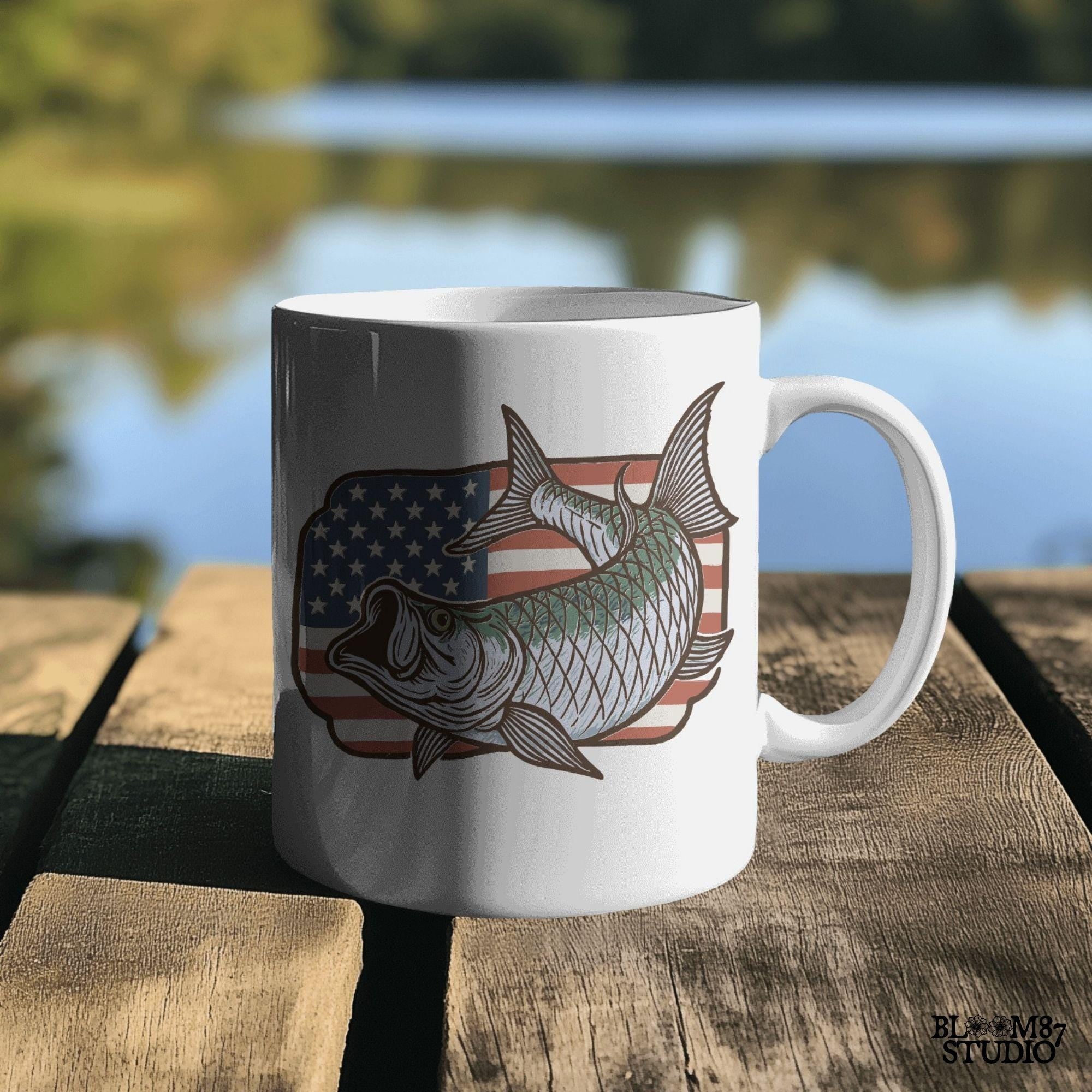 Patriotic tarpon fish PNG with detailed American flag background – vintage fishing clipart perfect for 4th of July, USA angler shirts, and patriotic sublimation designs