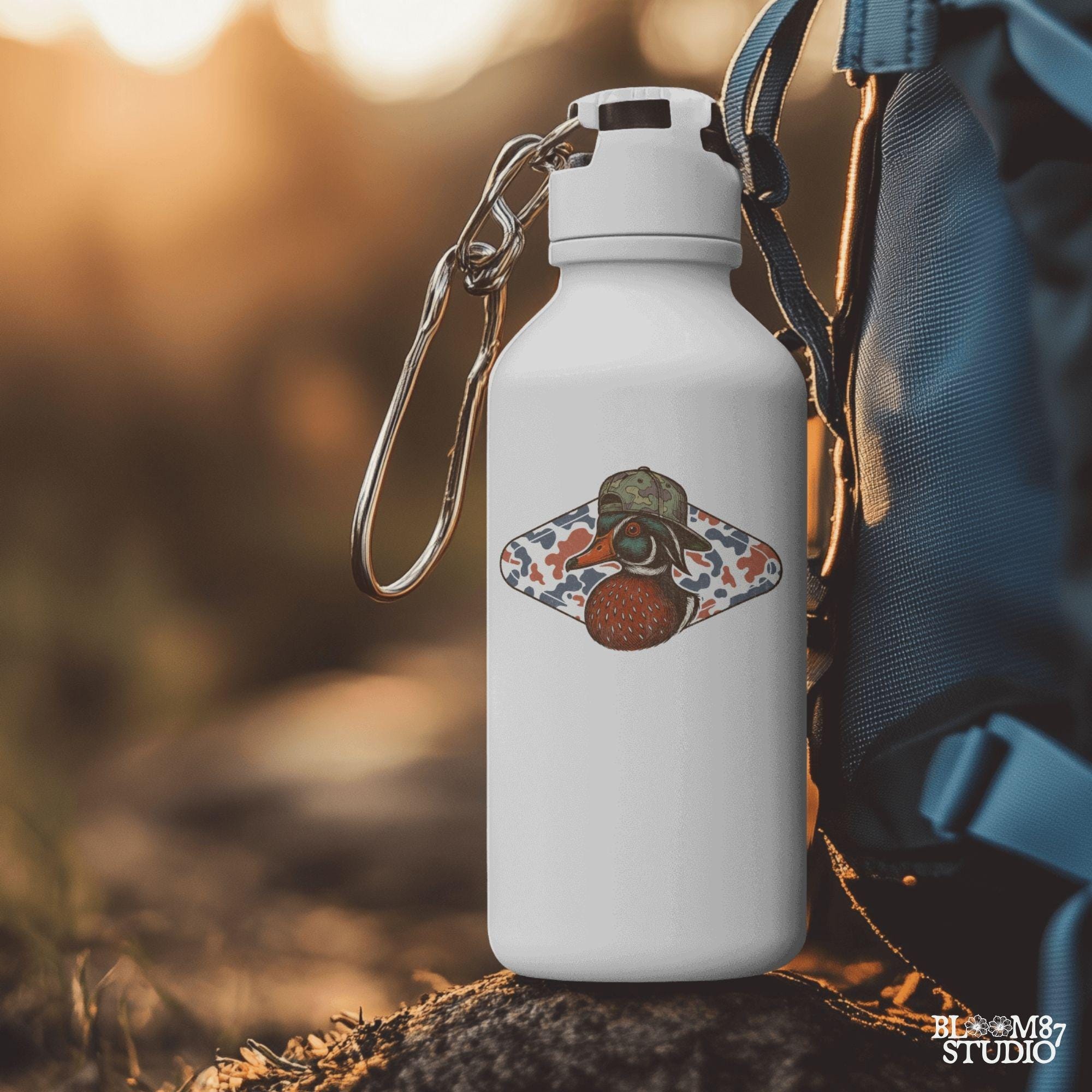 Funny wood duck in camo hat with red white blue camo background – patriotic sublimation design for hunters.