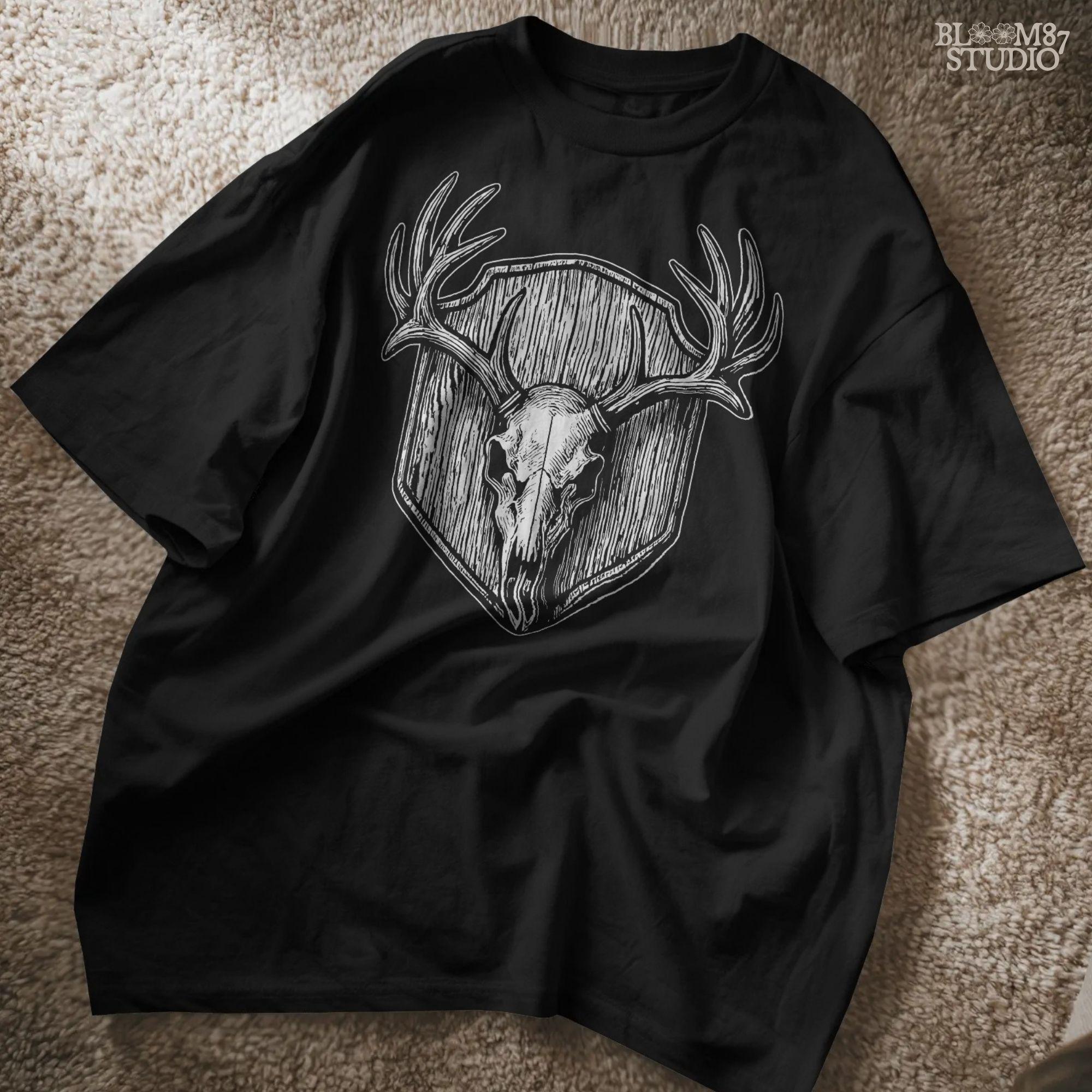 Deer skull with antlers hunting design, rustic wood shield background. Perfect for sublimation on apparel, mugs, tumblers, or deer hunting lodge decor. Country-style clipart for hunting season and outdoor enthusiasts.