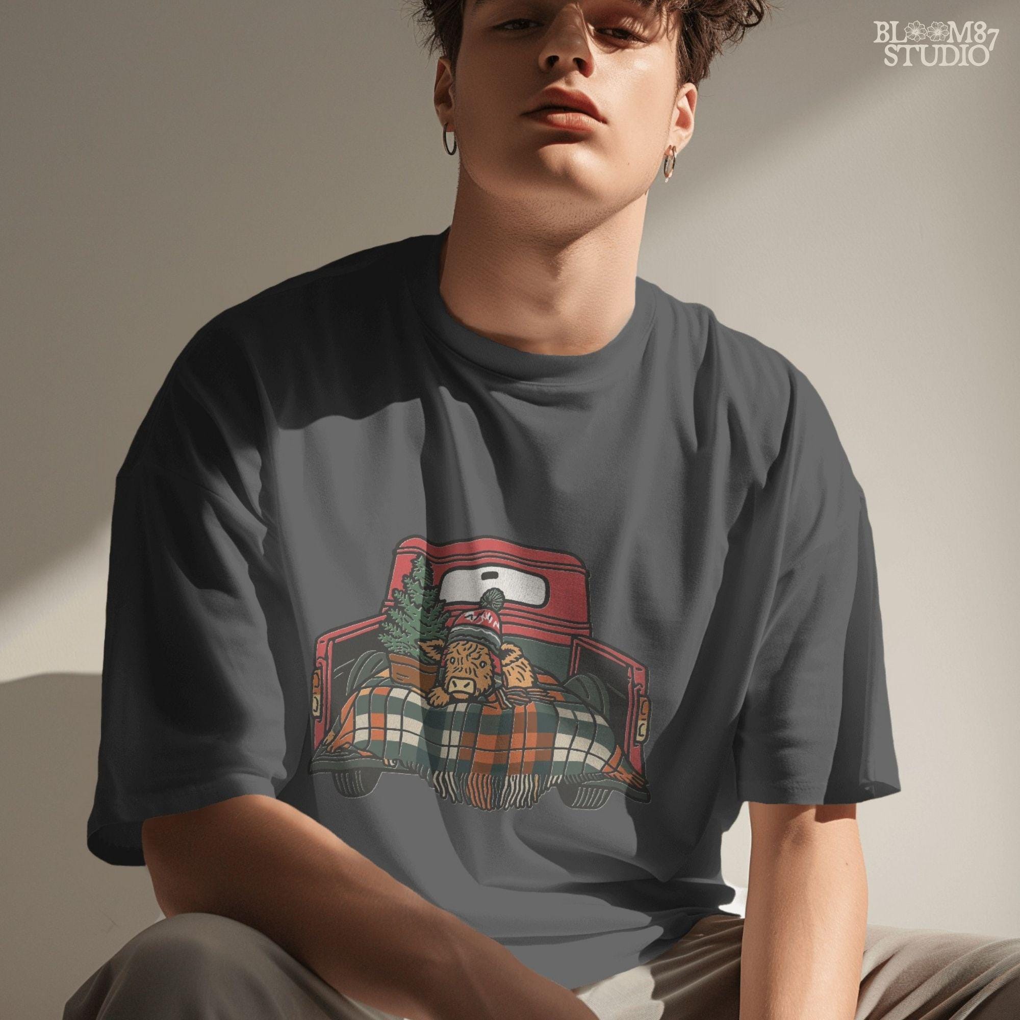 Red truck Christmas PNG featuring Highland cow with hat, plaid blanket, and Christmas tree. Ideal sublimation design for farmhouse holiday shirts, mugs, ornaments, or rustic winter gifts. High-resolution transparent PNG clipart for versatile seasonal use in crafts.